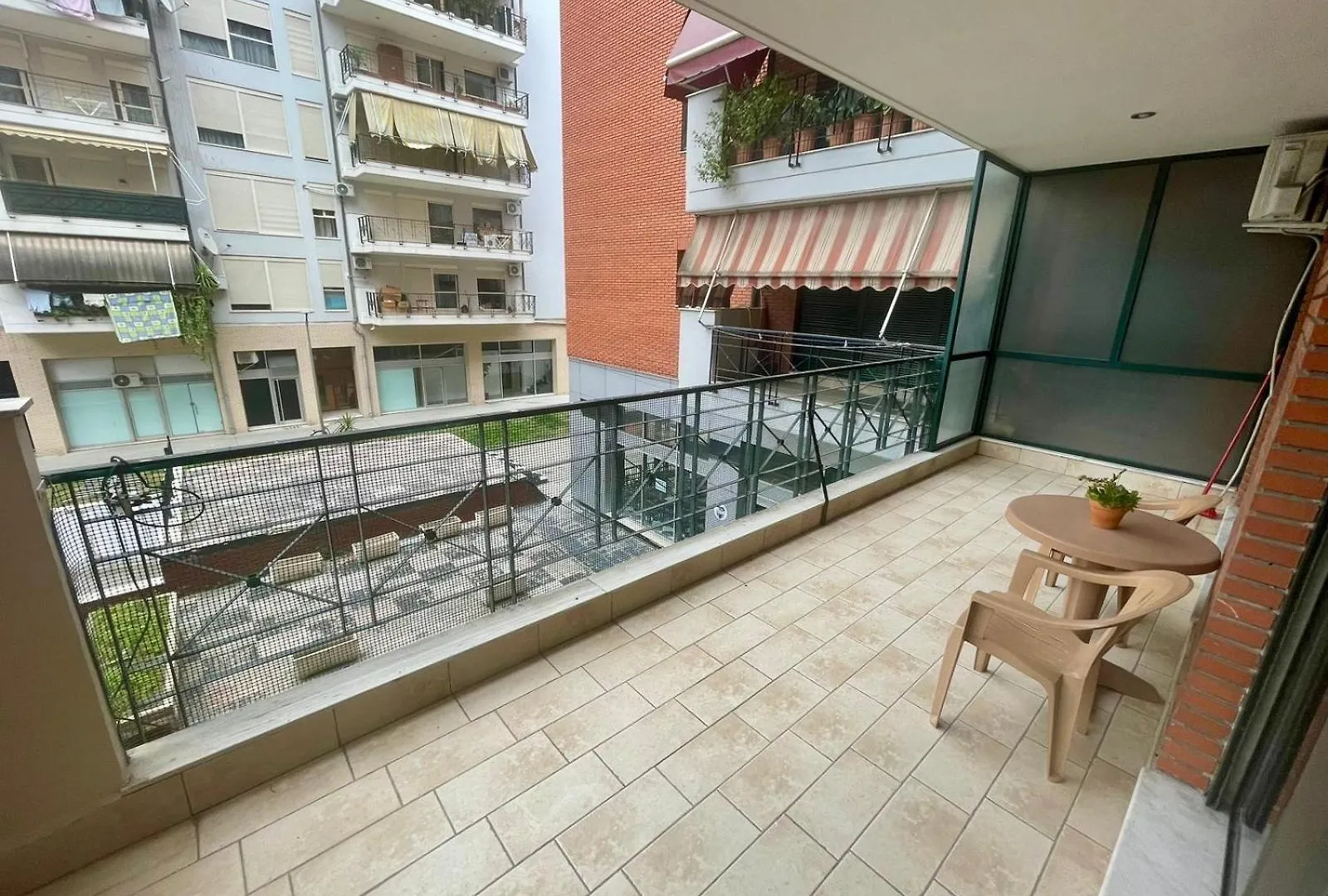 Delijorgji Sunrise Apartment Tirana Albanien